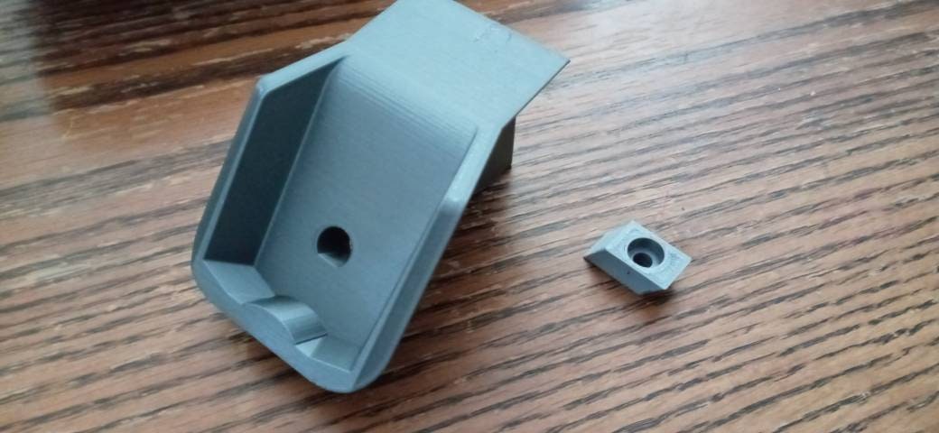 Nintendo GameCube Wavebird Wall Mount (Low Profile)