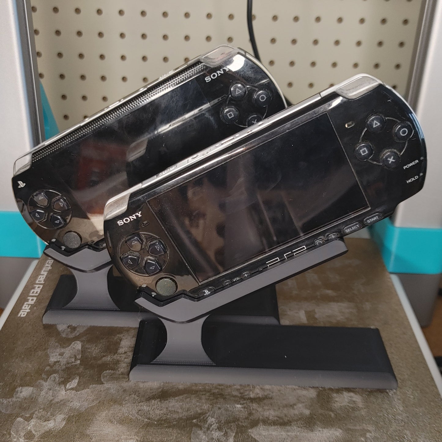 PlayStation Portable PSP Dunk Stand