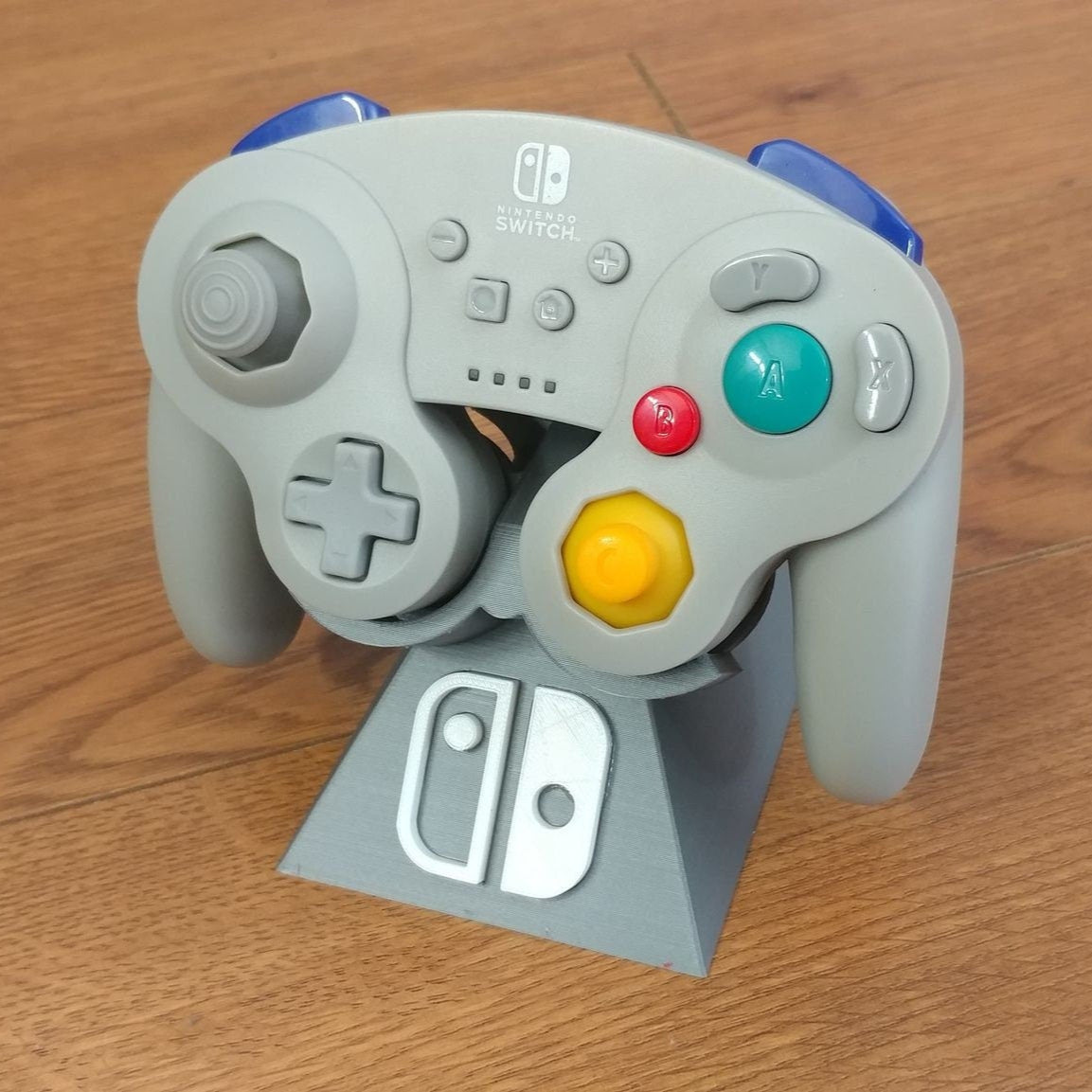 Nintendo GameCube Controller Stand (Switch)
