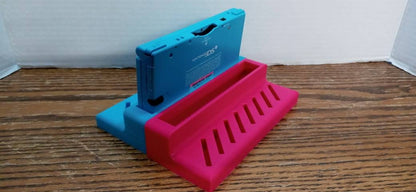 Nintendo DSi Vertical Stand w/ 8 Game Cartridge Holder.